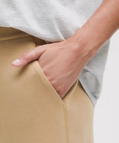 Softstreme High-Rise Straight-Leg Pant *Regular