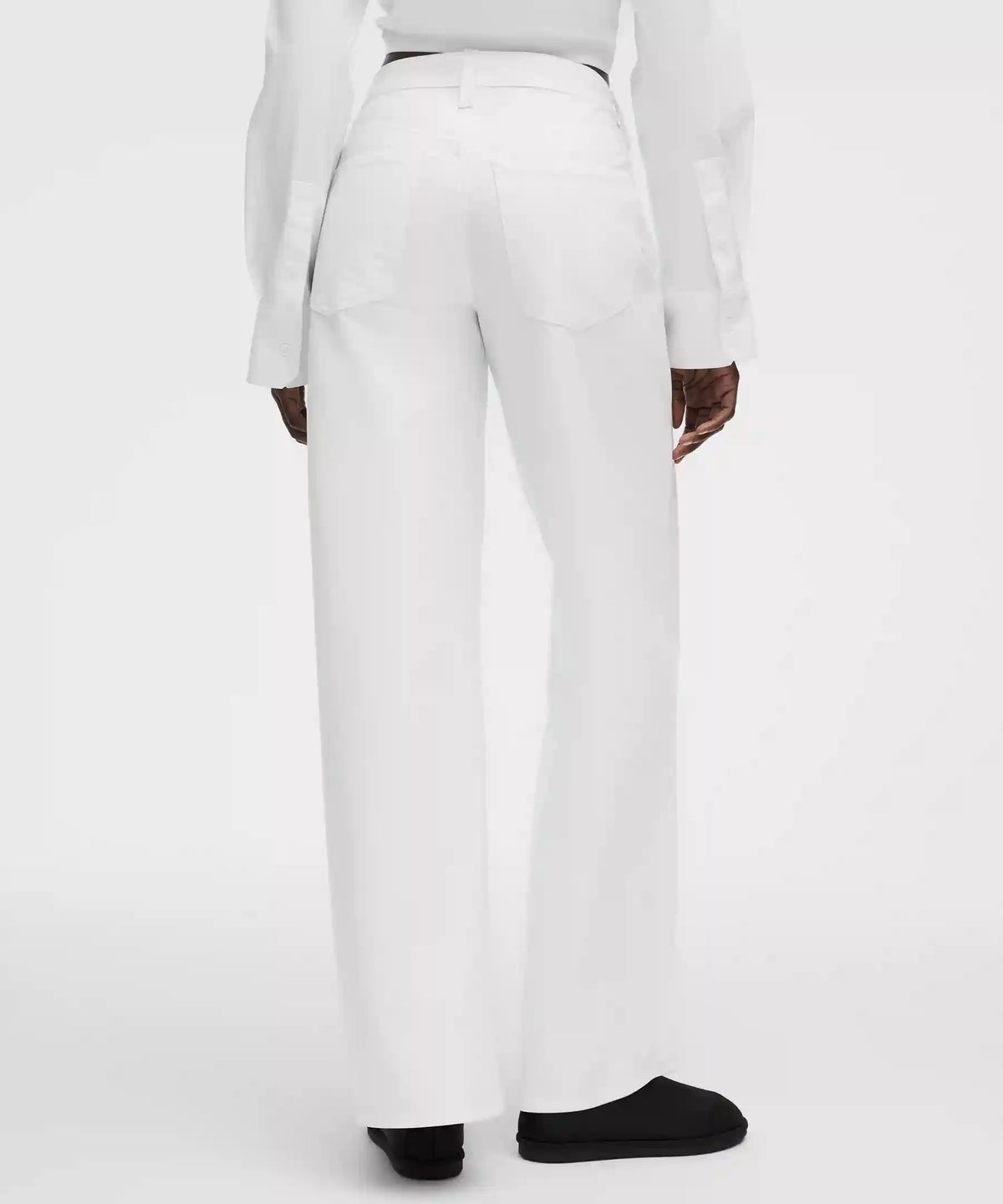EasyFive Low-Rise Classic Wide-Leg Pant *Short