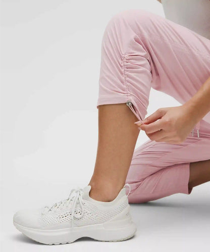 Dance Studio Mid-Rise Cropped Pant