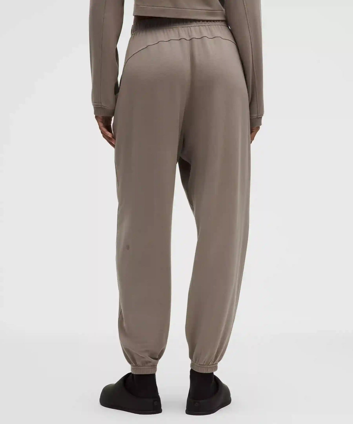 BeCalm Oversized Mid-Rise Pant