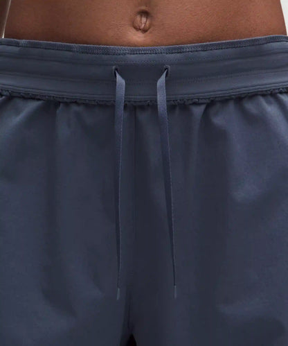Woven Mid-Rise Barrel-Leg Pant *Regular