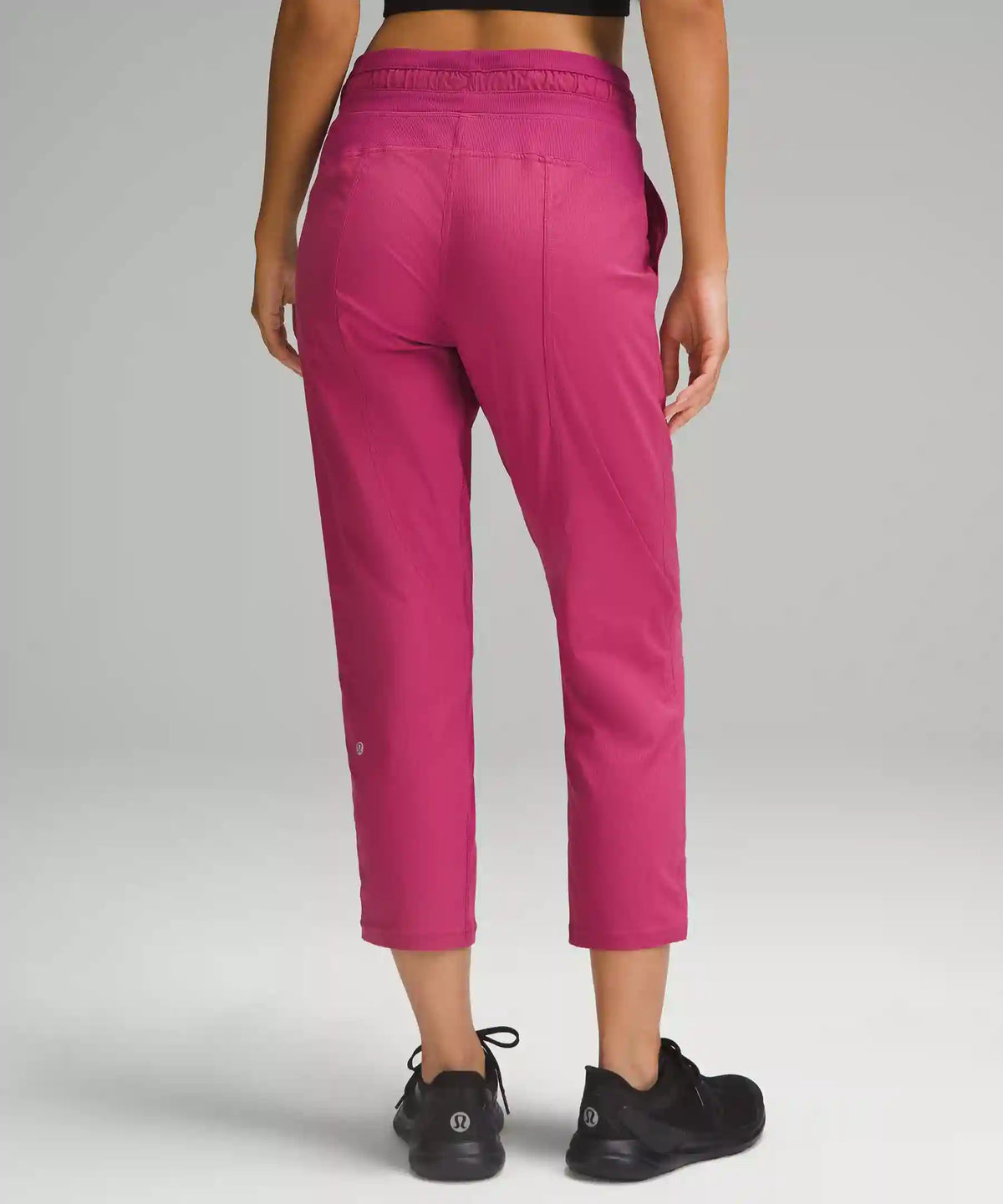 Dance Studio Mid-Rise Cropped Pant