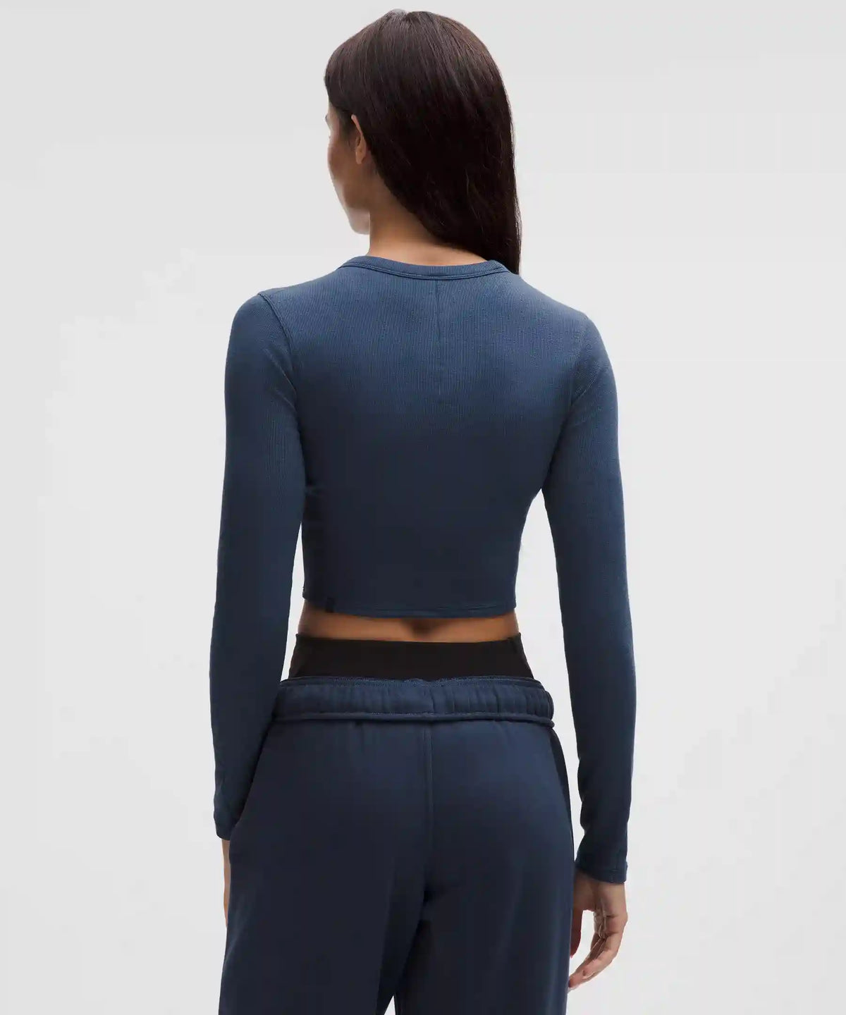 Hold Tight Straight-Hem Cropped Long-Sleeve Shirt