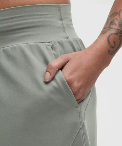Groove Mid-Rise Relaxed Bermuda Short