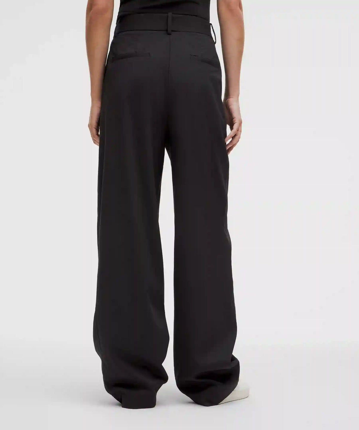Pleat-Front High-Rise Trouser *Regular