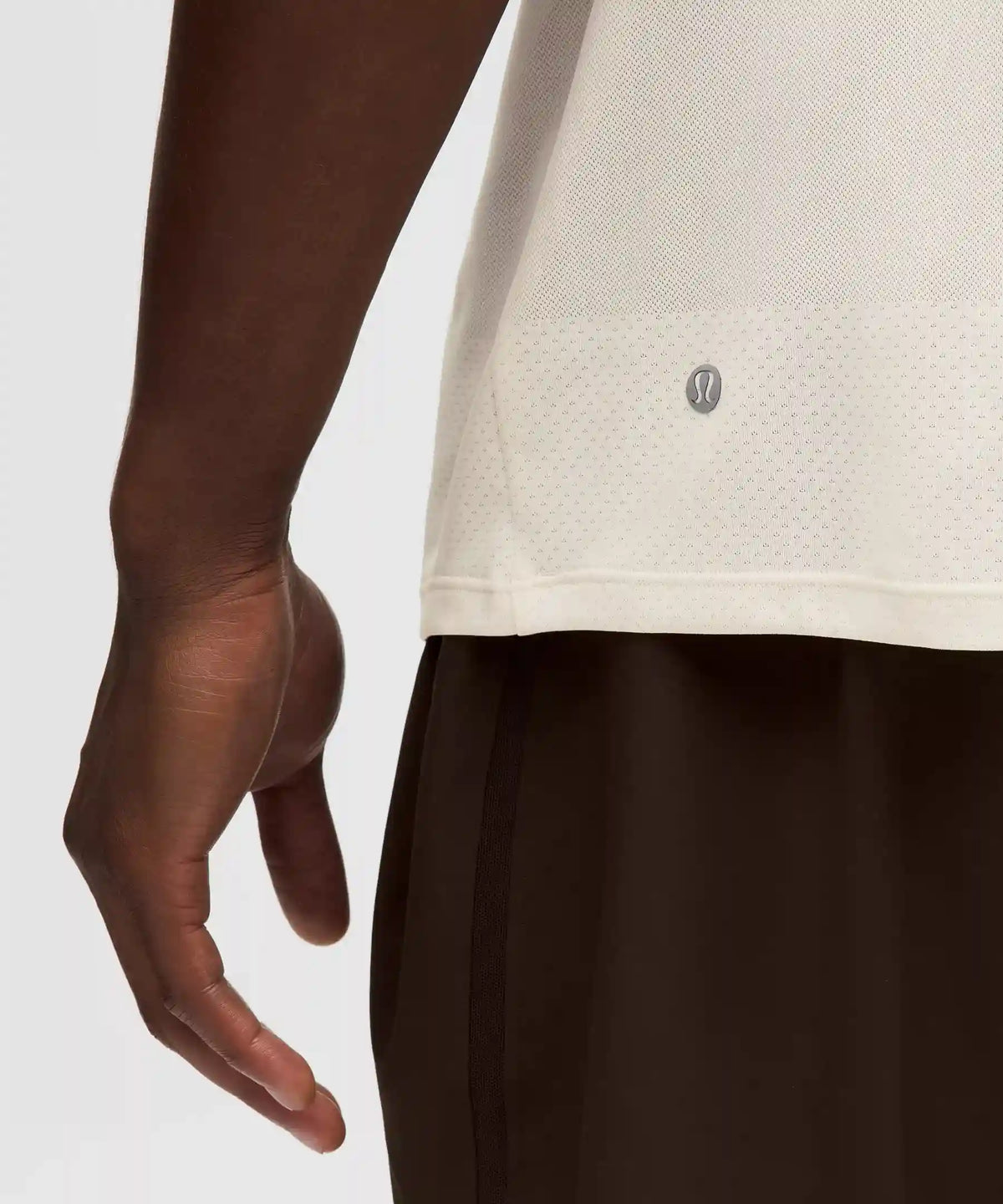 Men's Fast and Free Short-Sleeve Shirt *Perforated Stripe