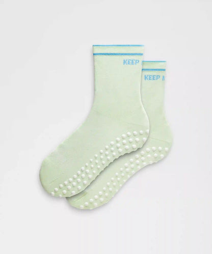 Unisex Find Your Balance Grip Quarter Socks