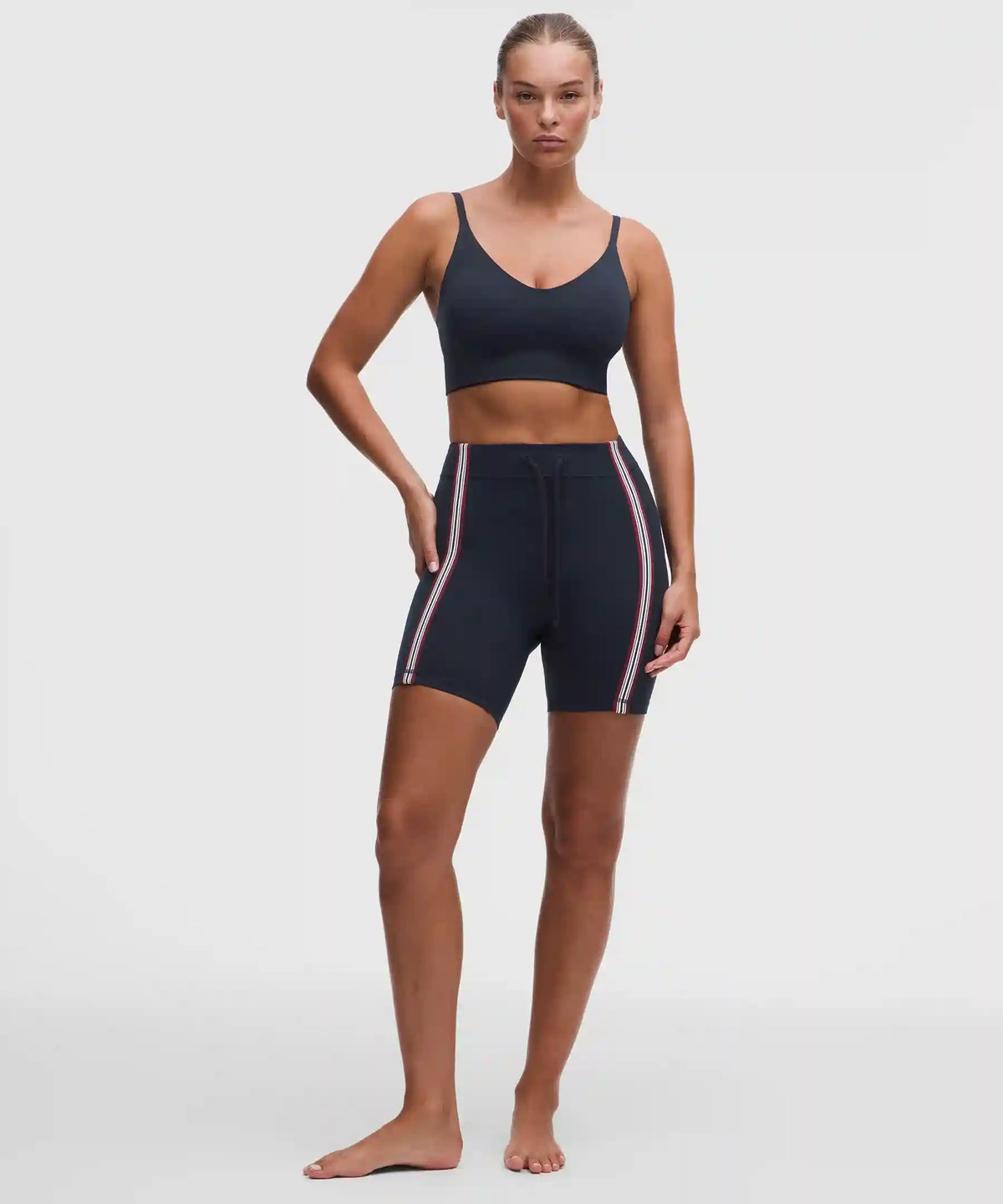 lululemon Focuser Scoop-Neck Bra Nulu *Light Support, C/D Cup