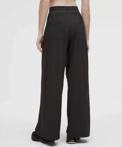 Swift High-Rise Wide-Leg Pant *Logo Waistband