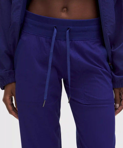 Dance Studio Mid-Rise Pant *Regular