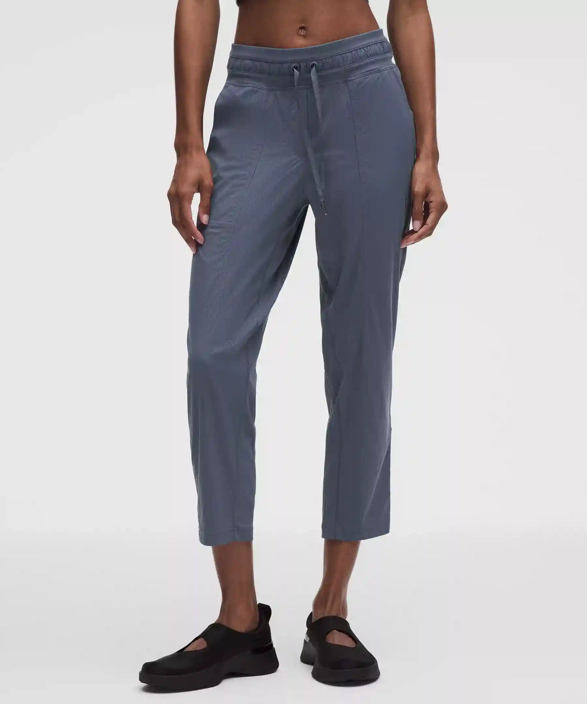Dance Studio Mid-Rise Cropped Pant