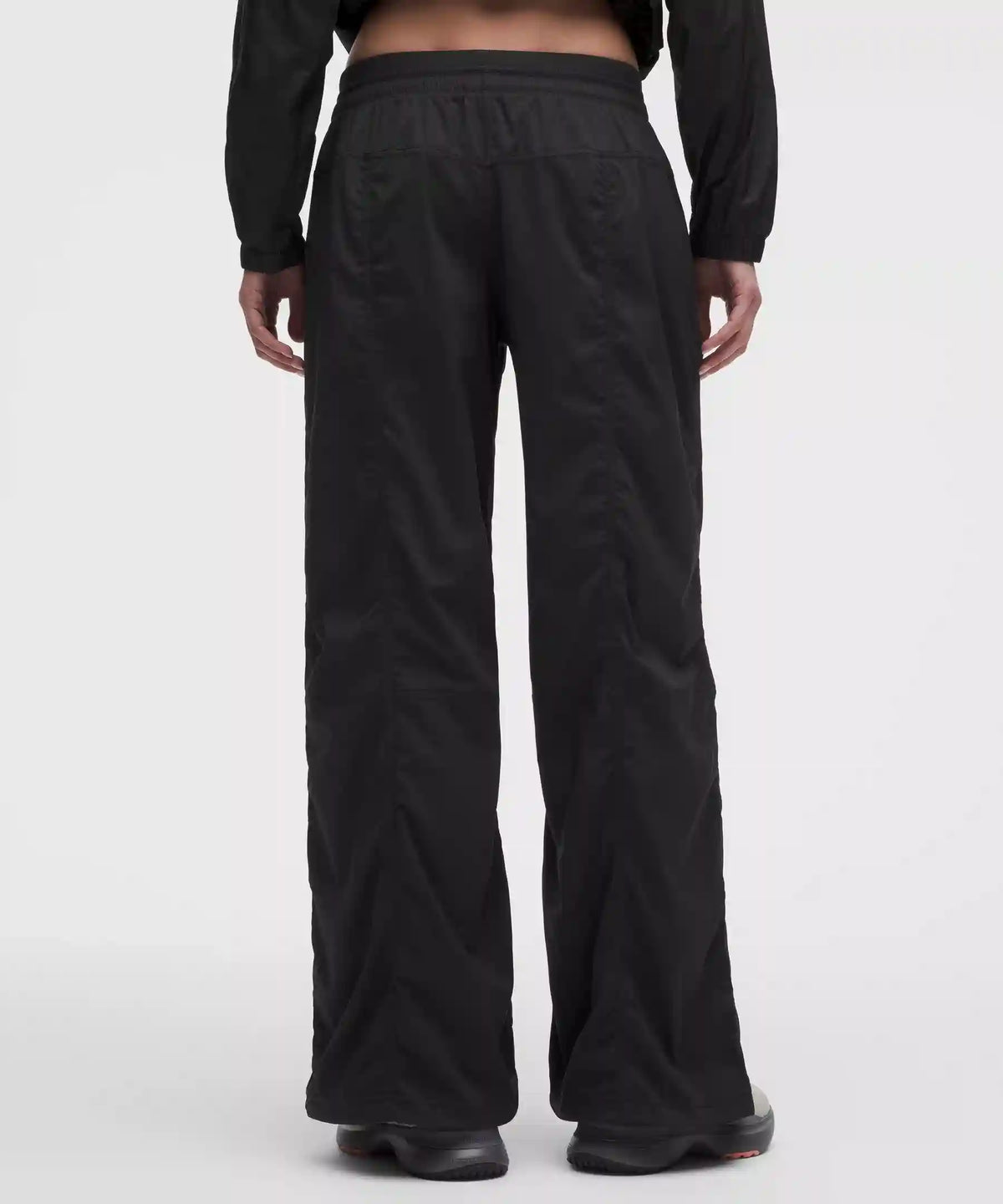 Dance Studio Evolve Low-Rise Oversized Pant *Regular