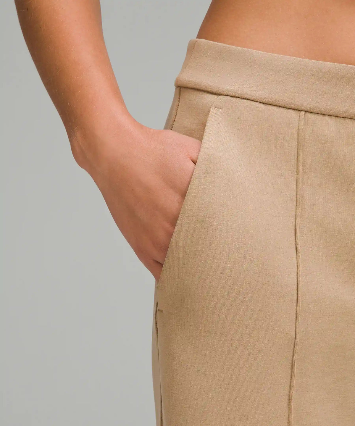 Softstreme Pintuck Mid-Rise Pant *Regular
