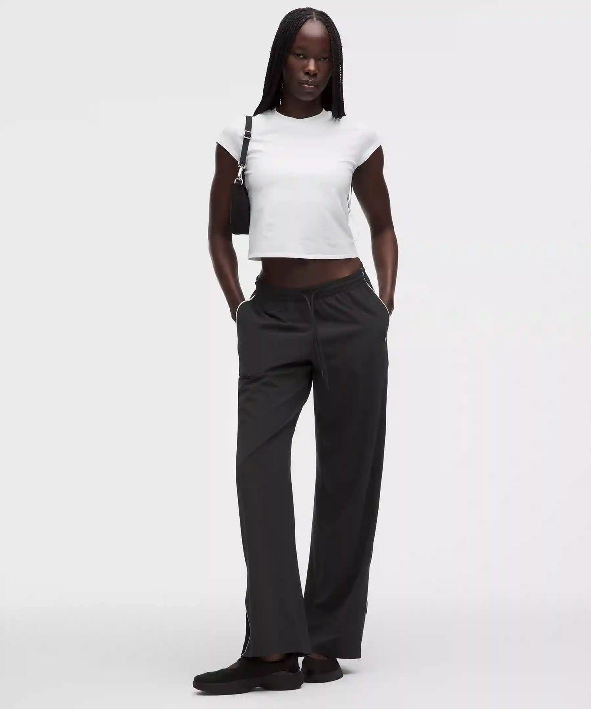 Court Rival Wide-Leg Track Pant Regular *Stitched Logo
