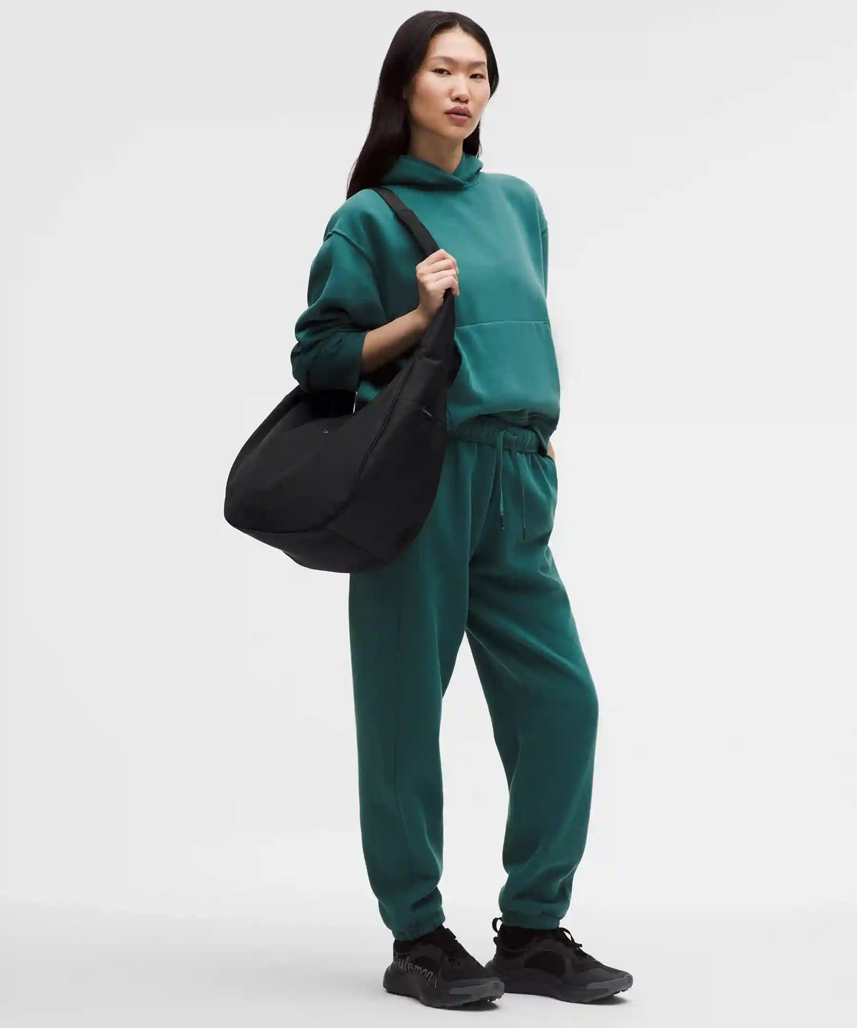 City Essentials Oversized Shoulder Bag 18L