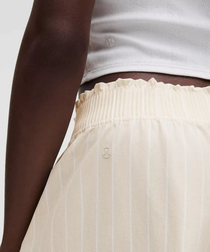 Stretch Woven Ruffle-Waist High-Rise Short 9"