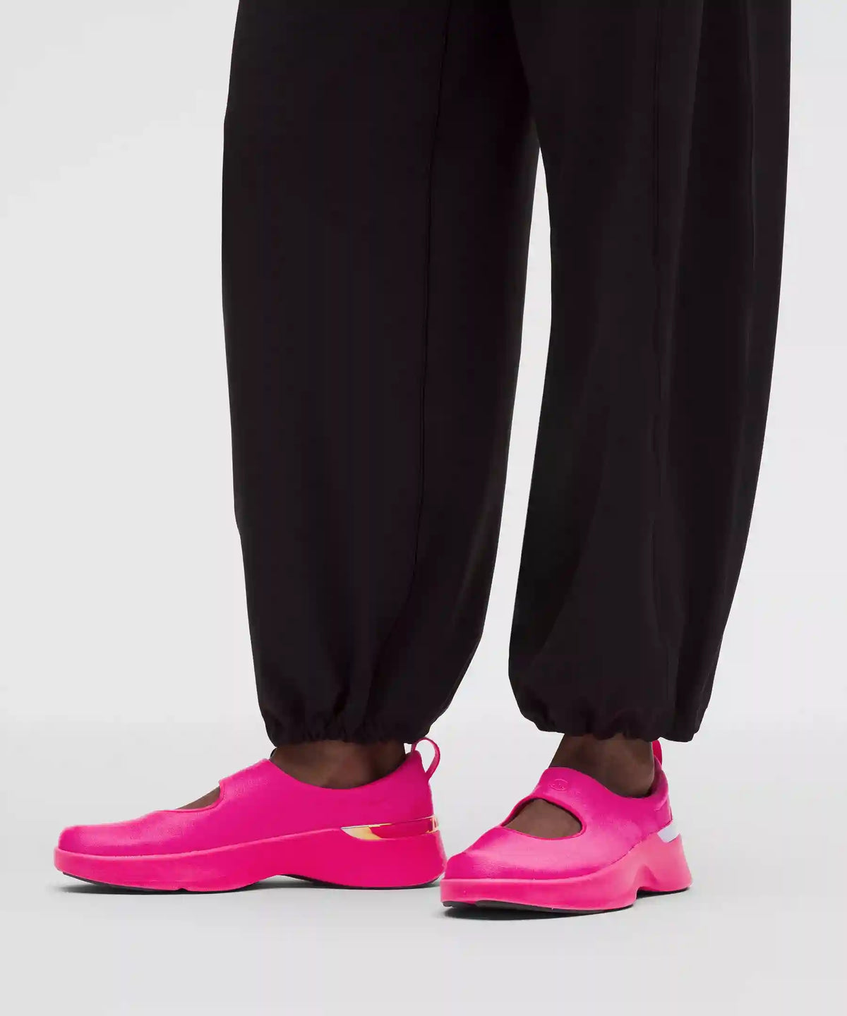 Women's Mary Train Sneaker