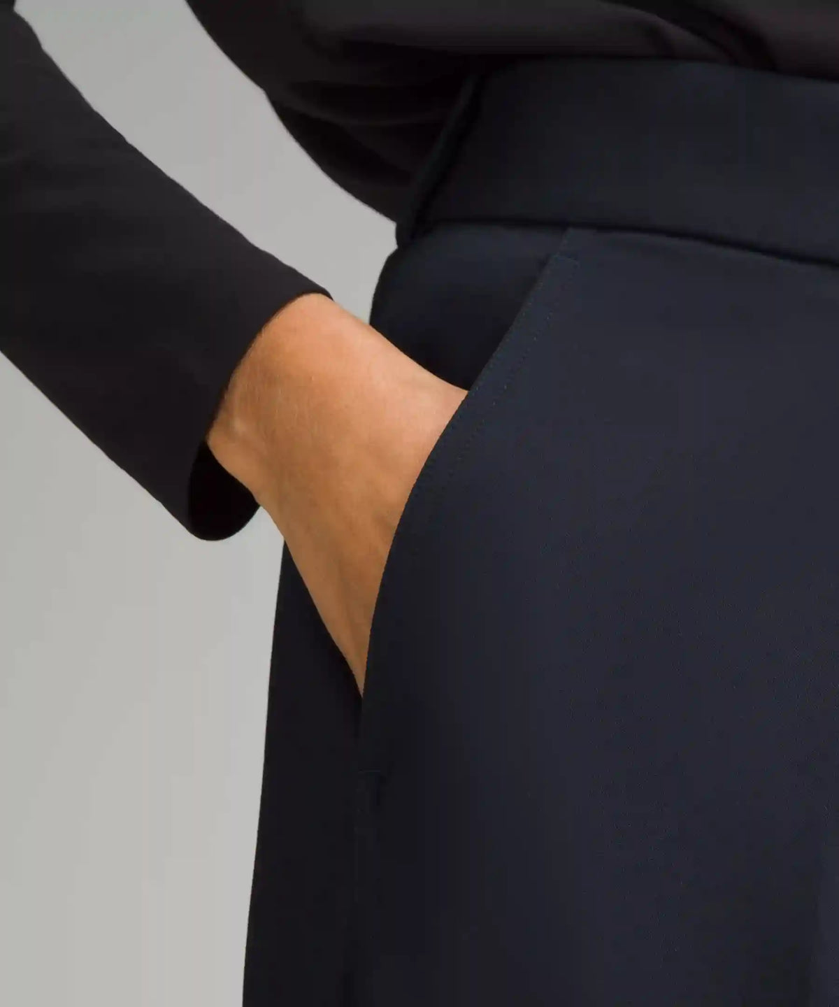 Pleat-Front High-Rise Trouser *Regular