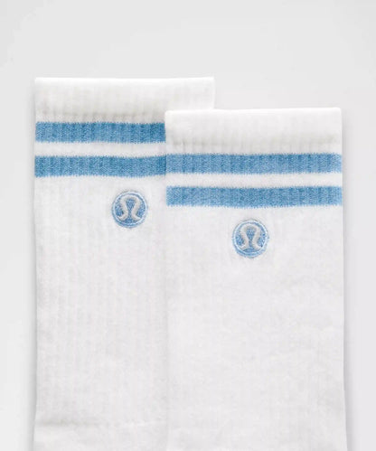 Unisex Daily Essential Crew Socks *Stripe
