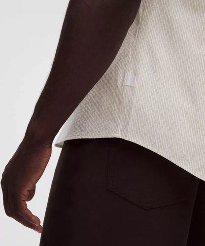 Airing Easy Short-Sleeve Shirt