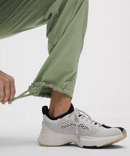 Dance Studio Mid-Rise Pant *Regular