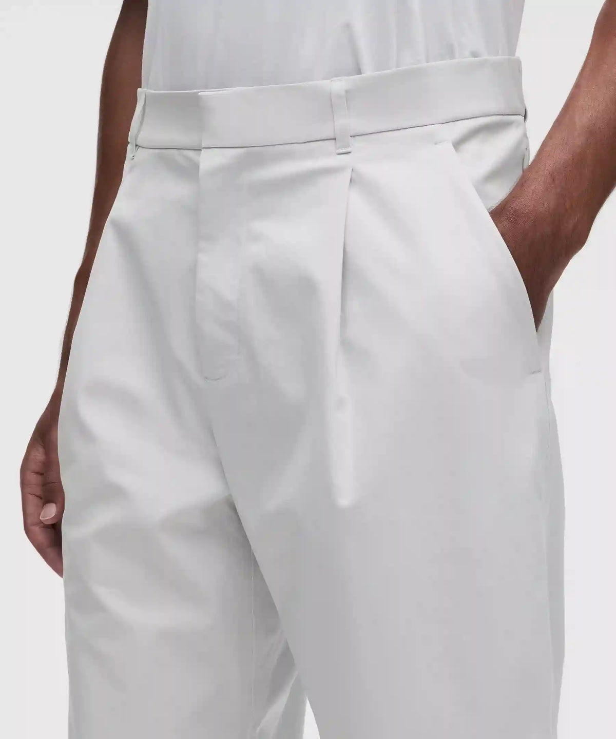 The Norm Pleated Smooth Twill Trouser *Regular