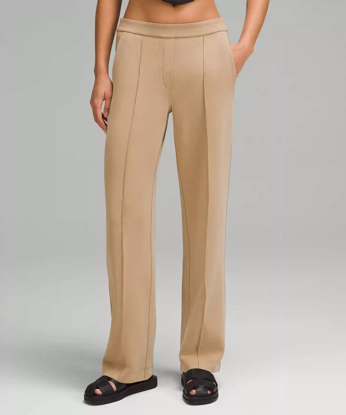 Softstreme Pintuck Mid-Rise Pant *Regular
