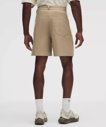 EasyFive Relaxed-Fit Short 7"