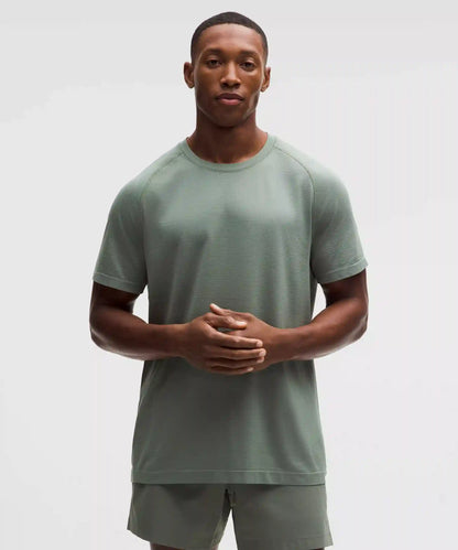 Metal Vent Tech Short-Sleeve Shirt
