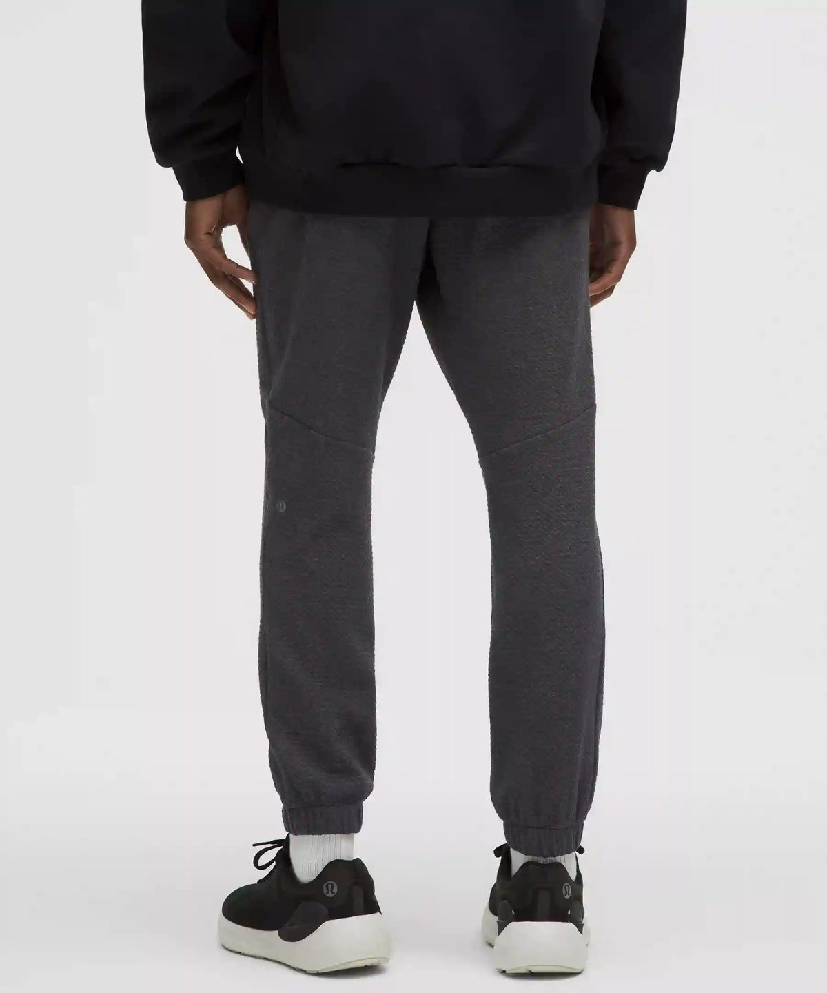 Ease The Day Jogger *Shorter