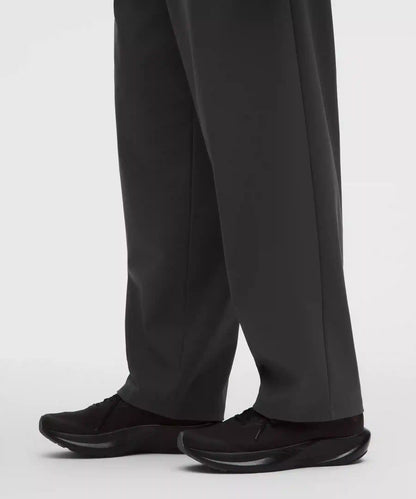 Men's Daydrift Relaxed-Fit Pleated Trouser *Regular