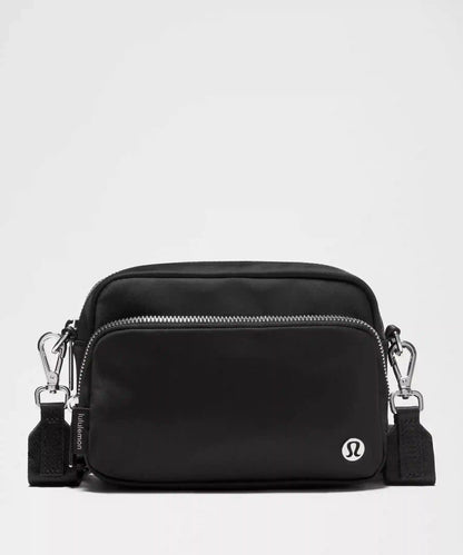 Everywhere Crossbody Bag 2L *Metal Hardware