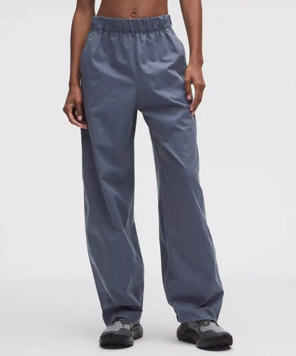 Woven Mid-Rise Barrel-Leg Pant *Regular