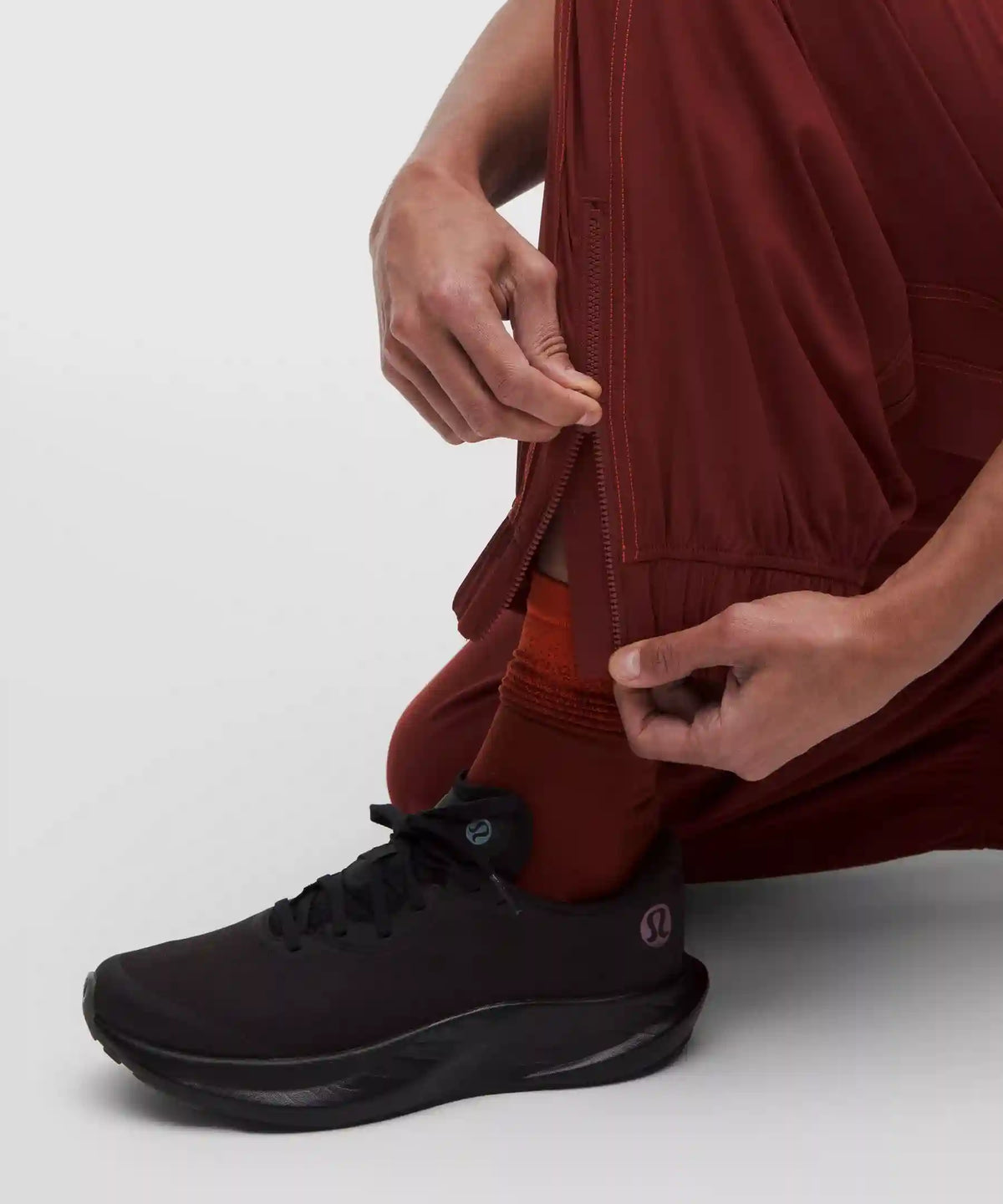 Define High-Rise Swift Jogger *Regular