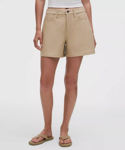 EasyFive Mid-Rise Short 4.5"