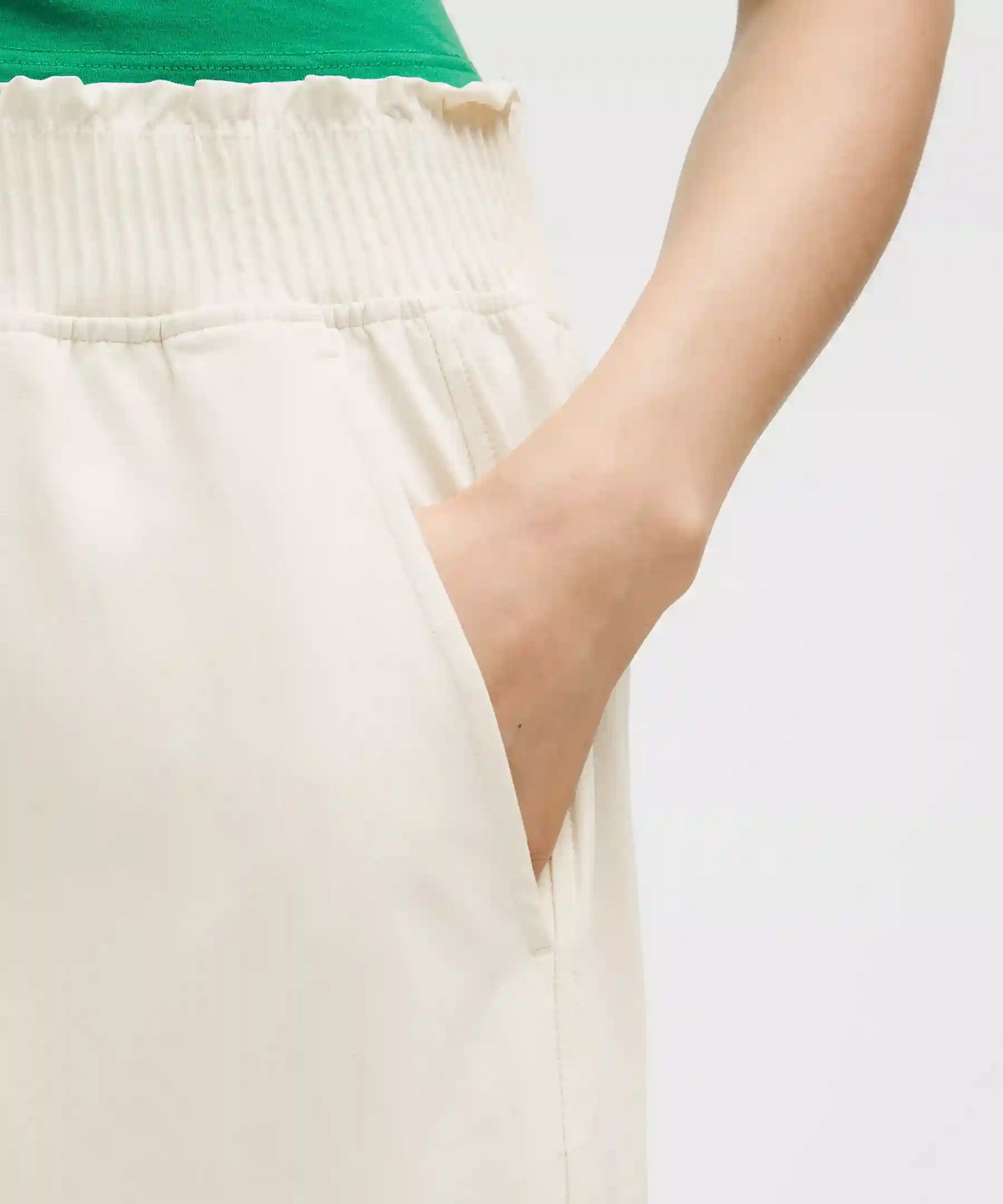 Stretch Woven Ruffle-Waist Wide-Leg Cropped Pant
