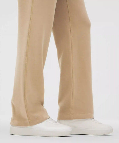 Softstreme High-Rise Straight-Leg Pant *Regular