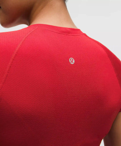 Swiftly Tech Cropped Short-Sleeve Shirt 2.0