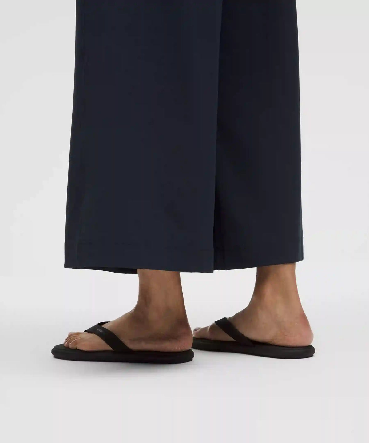 Stretch Woven Ruffle-Waist Wide-Leg Cropped Pant