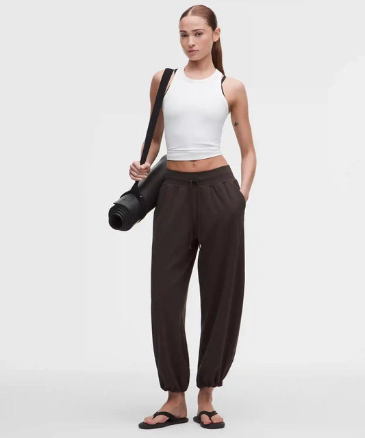 Groove Low-Rise Relaxed Cinch Pant *Short