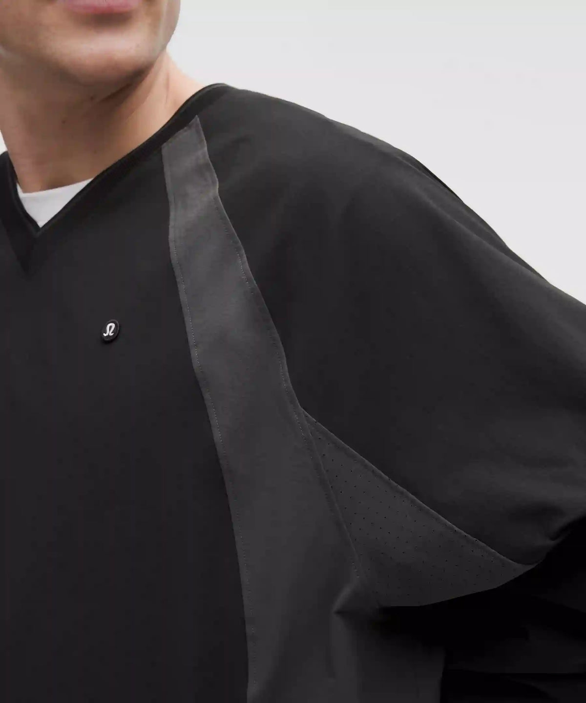 Water-Repellent Golf V-Neck Pullover