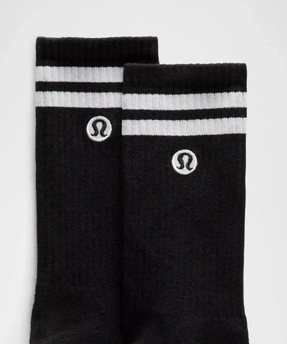 Unisex Daily Essential Crew Socks *Stripe