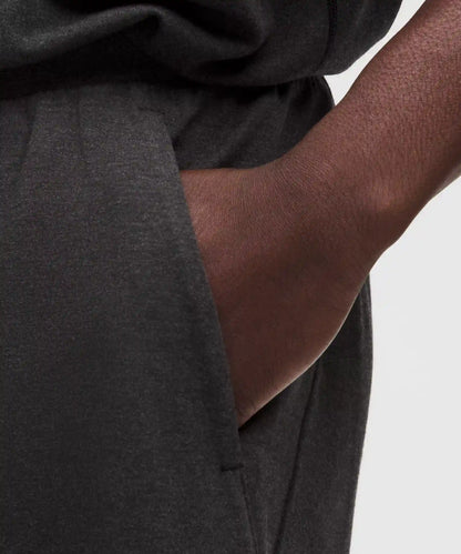 BeCalm Relaxed-Fit Short 7"