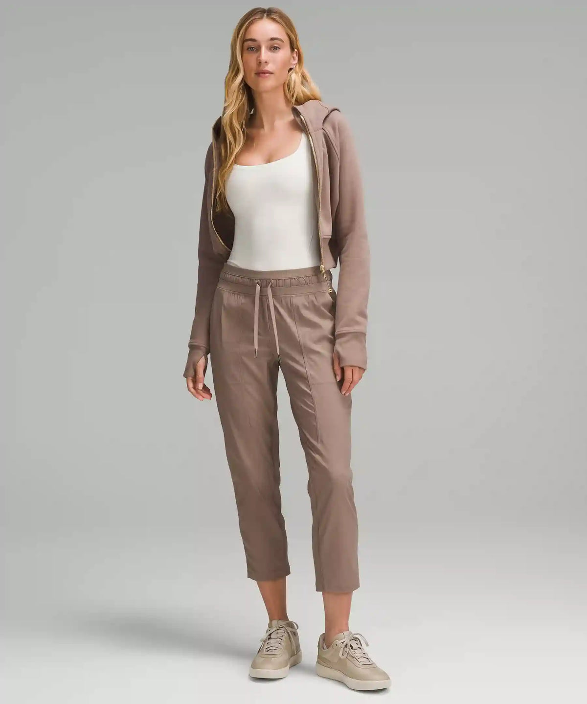 Dance Studio Mid-Rise Cropped Pant