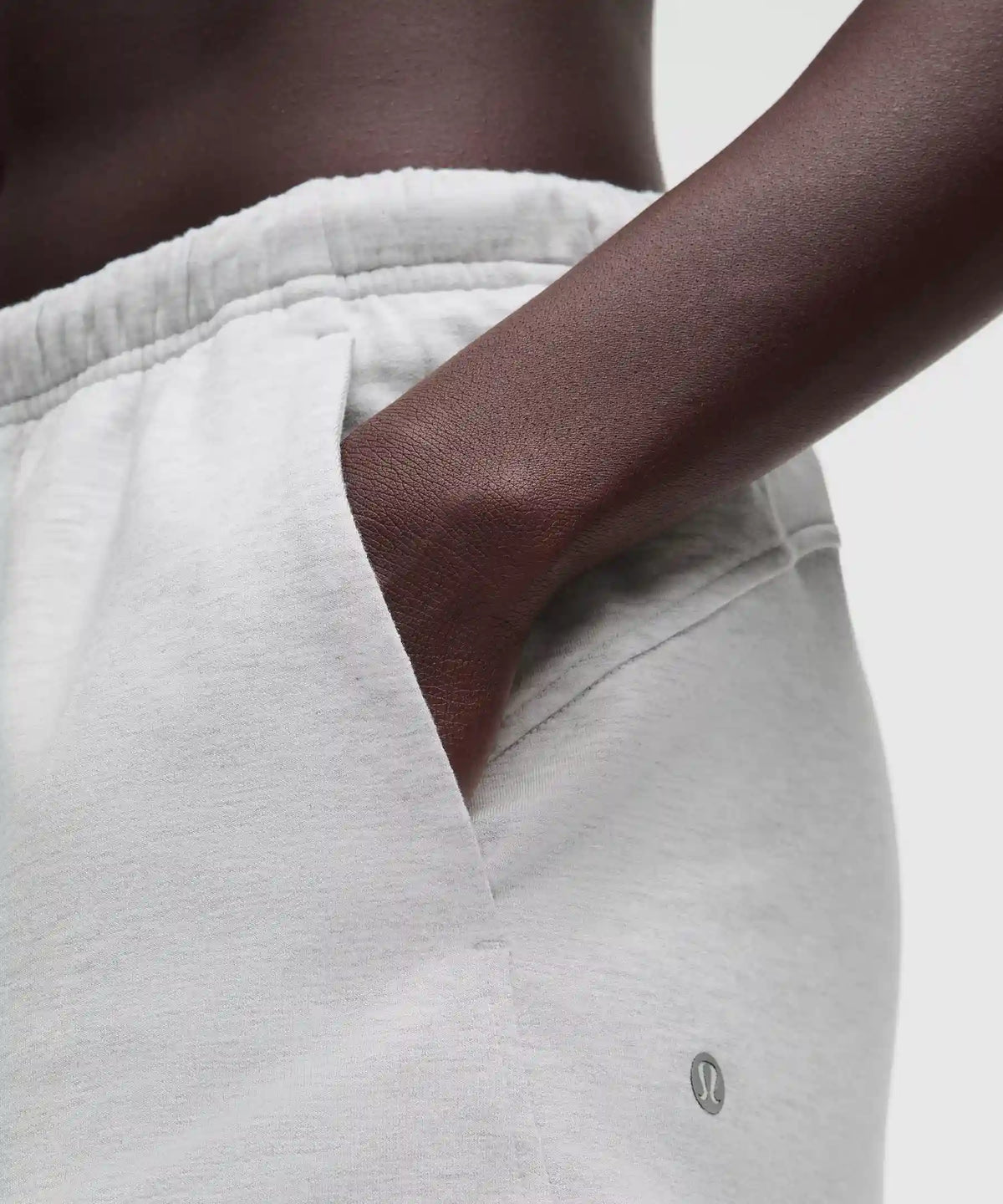 BeCalm Mid-Rise Short 3"