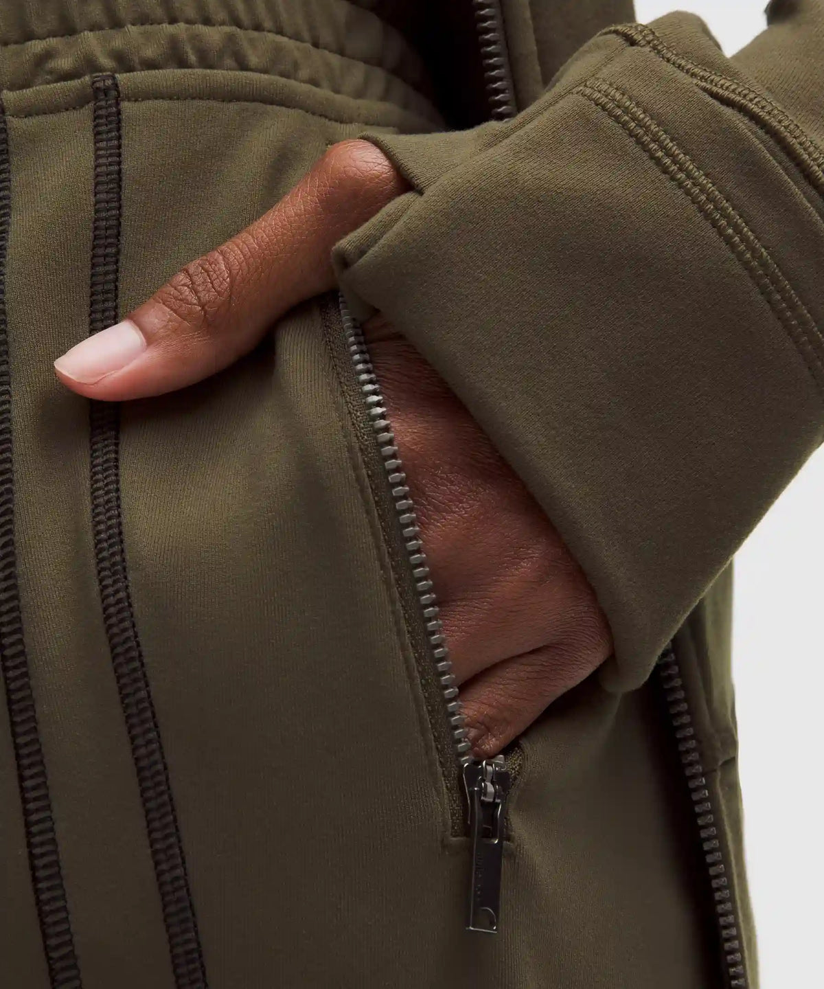 Define Mid-Rise Track Pant *Luon