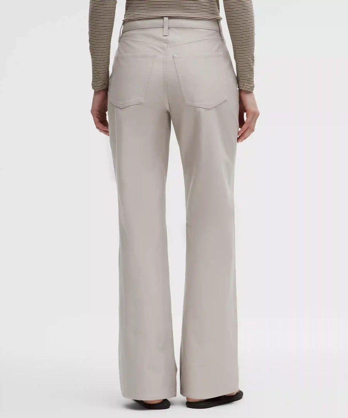 EasyFive High-Rise Subtle-Flare Pant *Regular