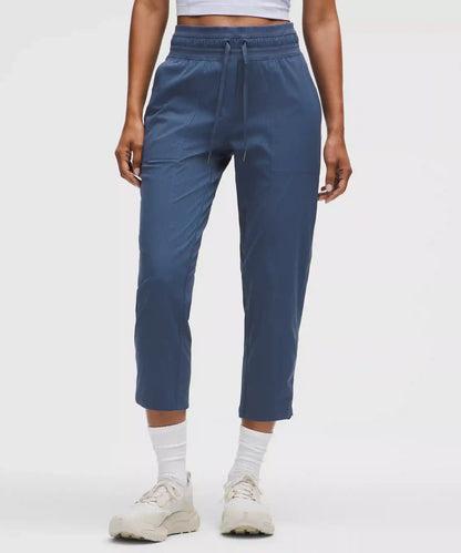Dance Studio Mid-Rise Cropped Pant