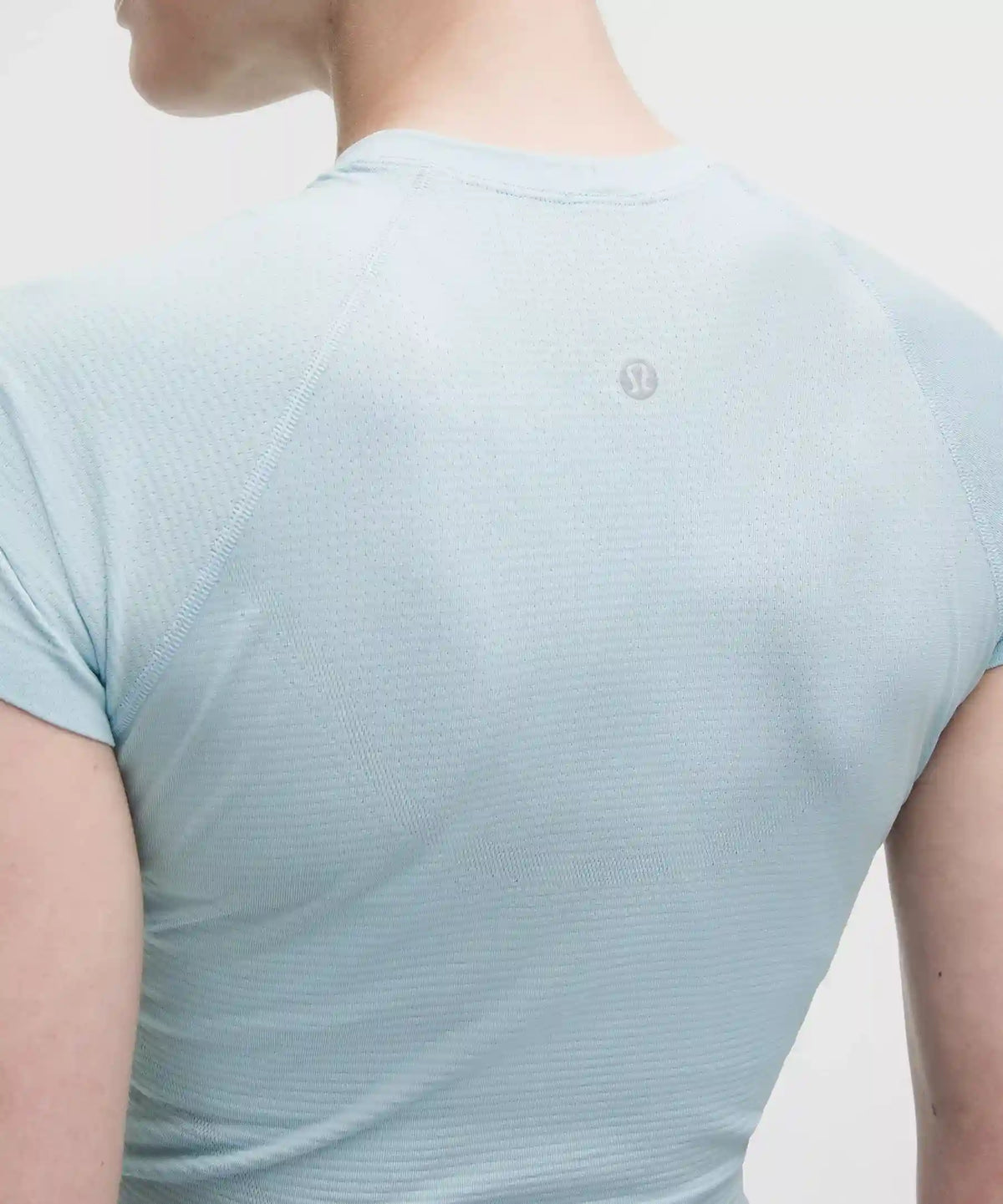 Swiftly Tech Cropped Short-Sleeve Shirt 2.0