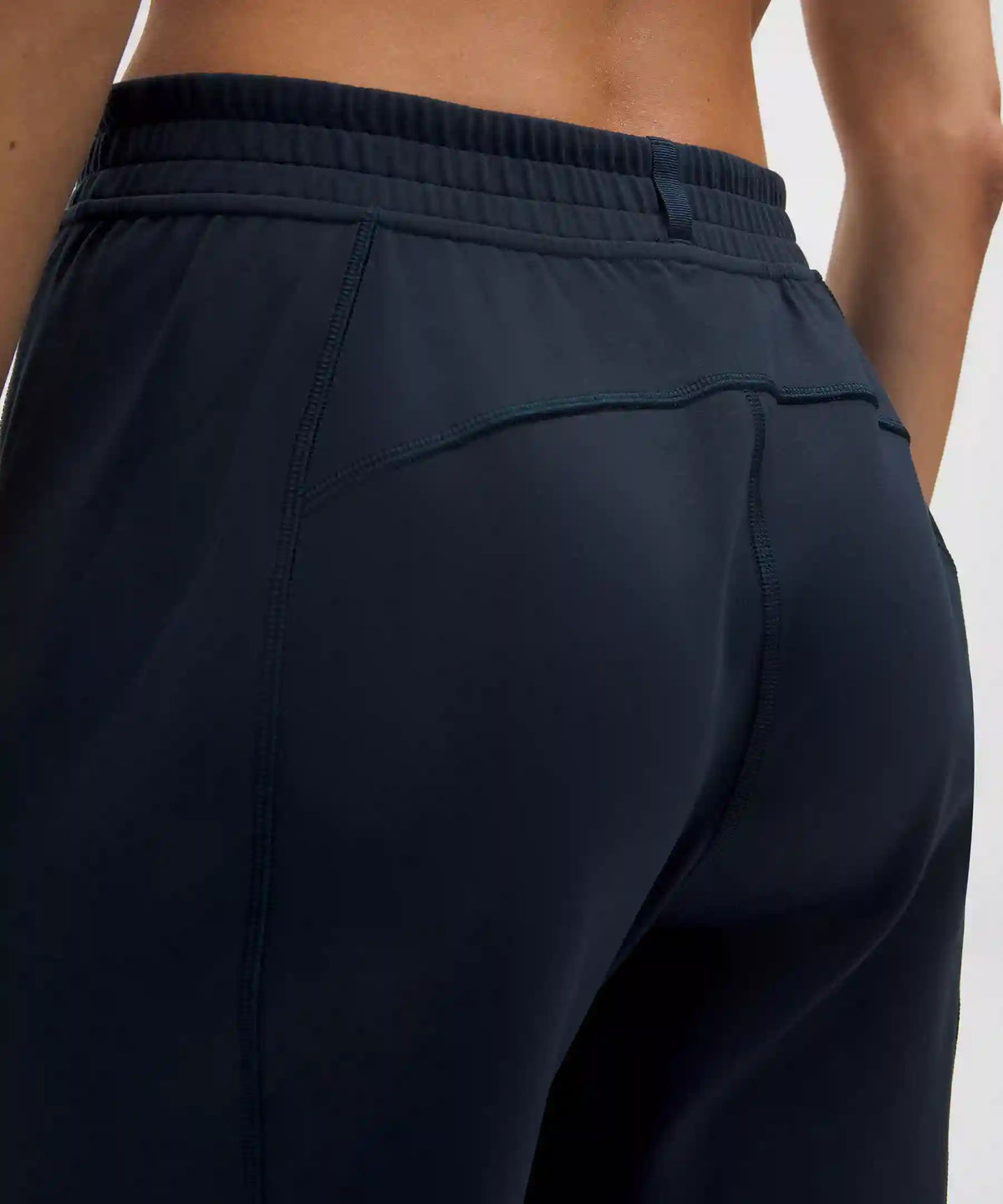 Define Mid-Rise Track Pant *Luon